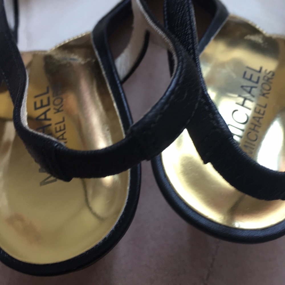 Michael Kors shoes - Picture 3 of 8